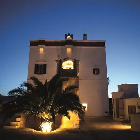 Konukevi Masseria Luce 2*